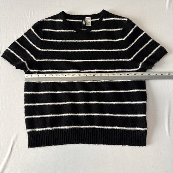 H&M Divided Women's M Whimsigoth Wool Striped Short Sleeve Knit Crop Sweater - Picture 6 of 8